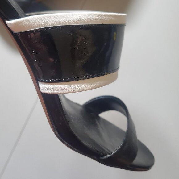 BCBGeneration Black and White Block Heels Sz 8B - Picture 7 of 16